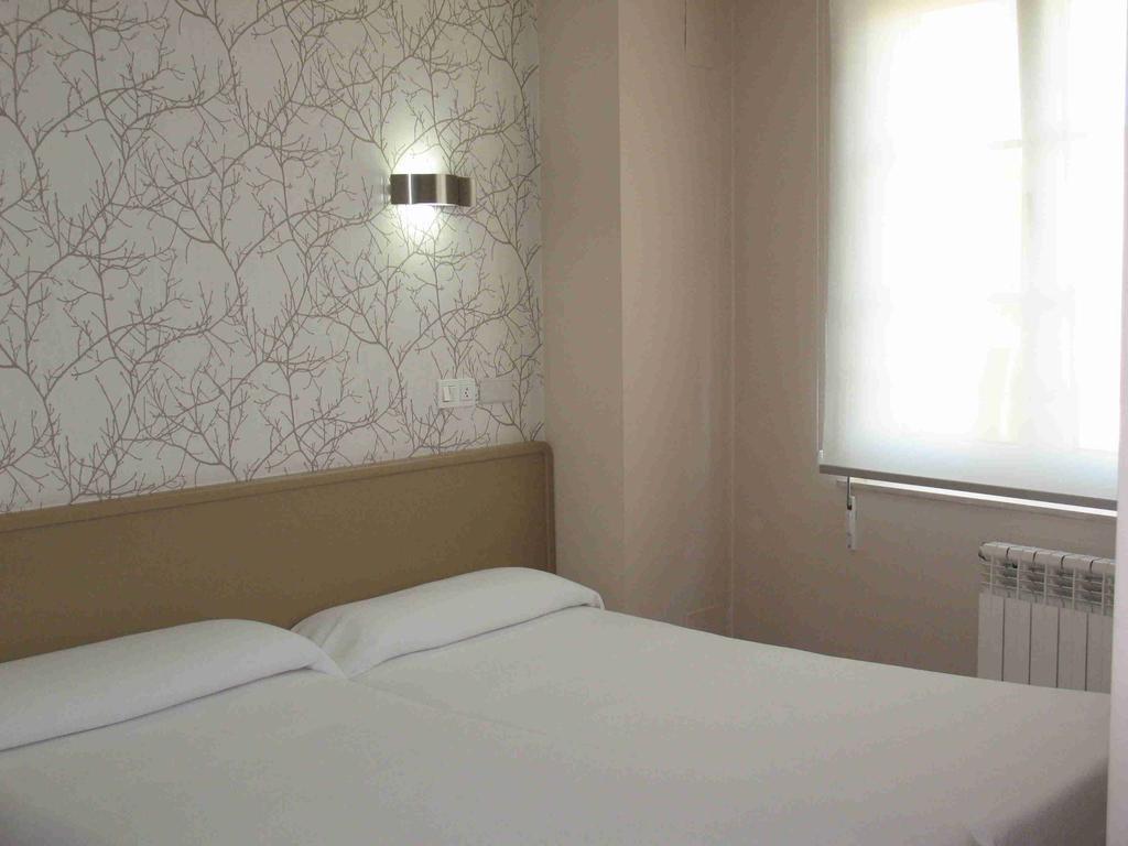 Hostal Valadares Noia Phòng bức ảnh